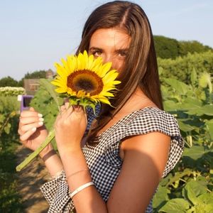 Meet your Posher, Caroline